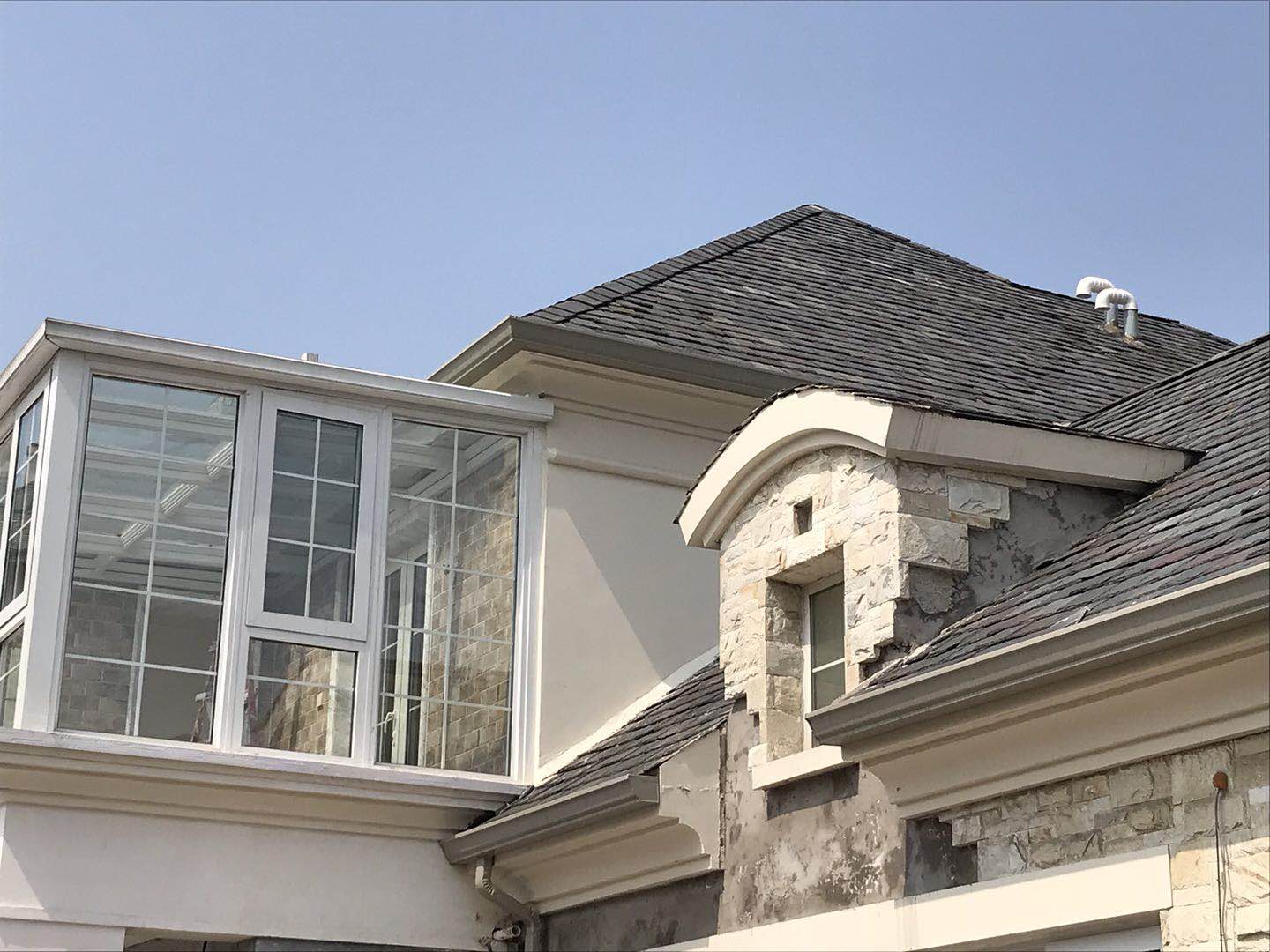 摩利科為無錫湖璽莊園別墅提供天溝落水安裝服務