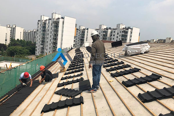 無錫摩利科為無錫漁港中學提供陶感瀝青波形瓦